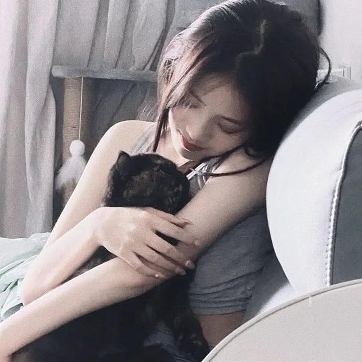 重生后太太成了傅总的贴身小挂件